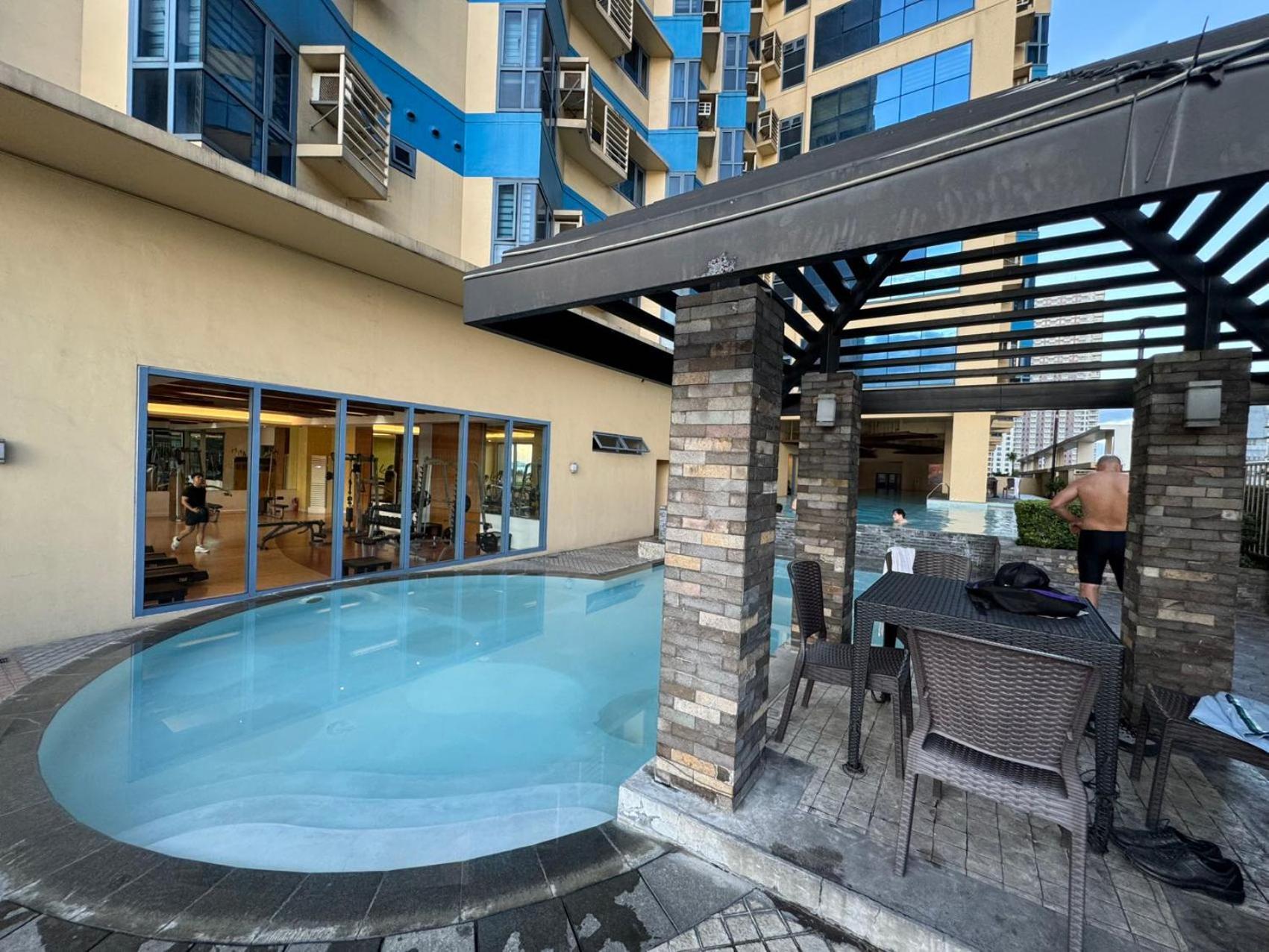 Grand Riviera Suites Маніла Екстер'єр фото